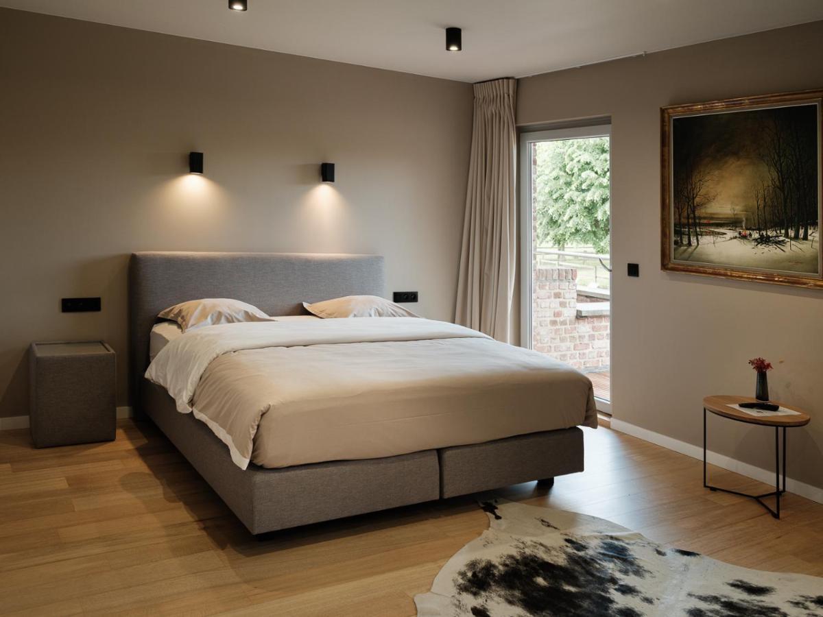 Hotel Ferme d'Ecavéé Celles  Esterno foto